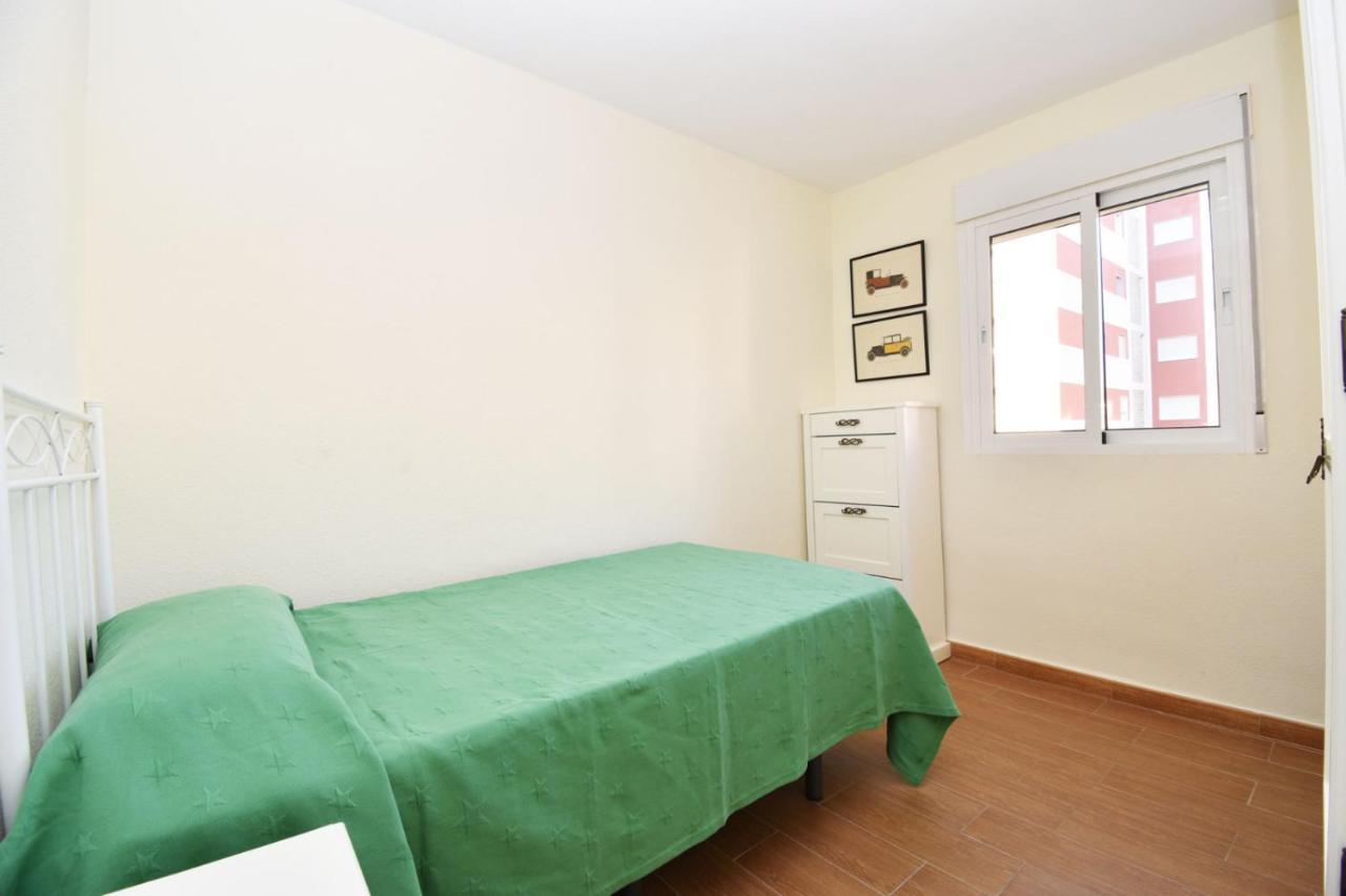 Apartamento Familiar Torresol Фуeнхирола Екстериор снимка