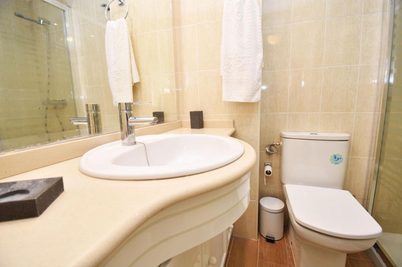 Apartamento Familiar Torresol Фуeнхирола Екстериор снимка